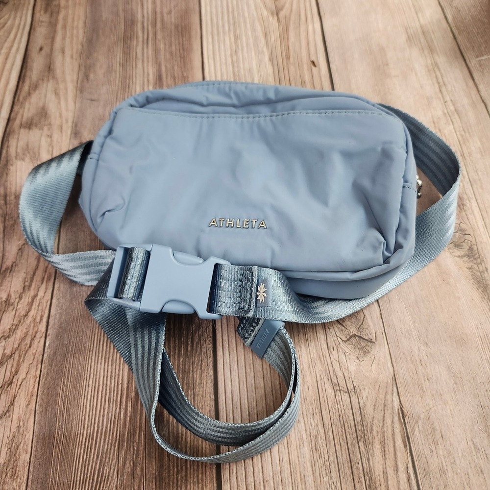 Athleta Revive Belt Bag Blue Adjustable Strap Crossbody Fanny Pack Utility